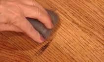 comment enlever une tache de chocolat sur un meuble en bois